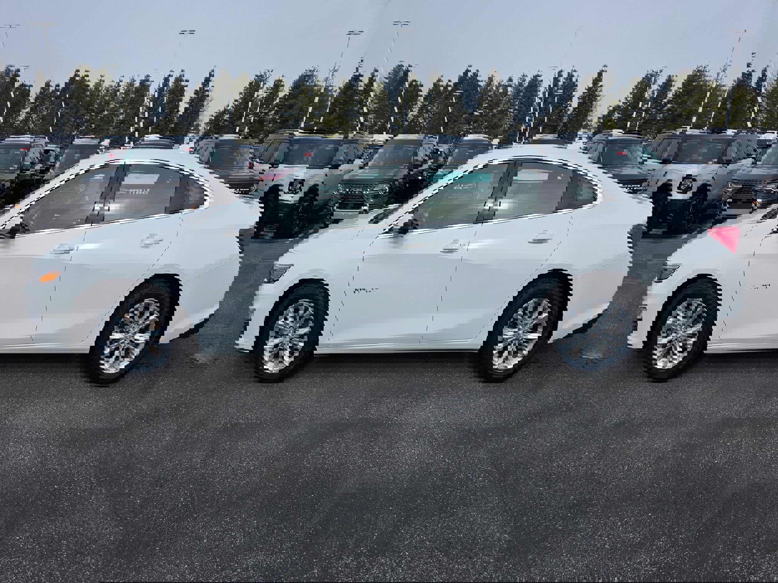 Used 2024 Chevrolet Malibu LT video 2