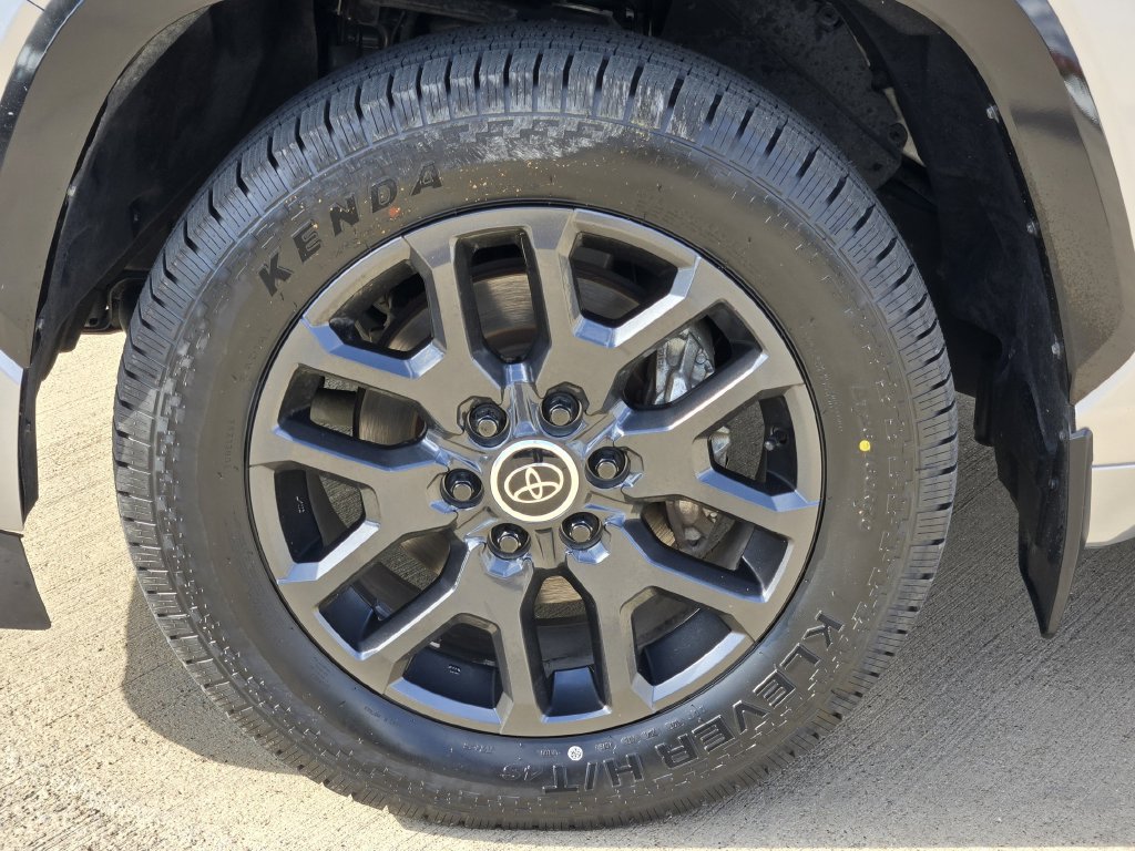 Certified 2024 Toyota Sequoia Platinum AWD/4WD image 8