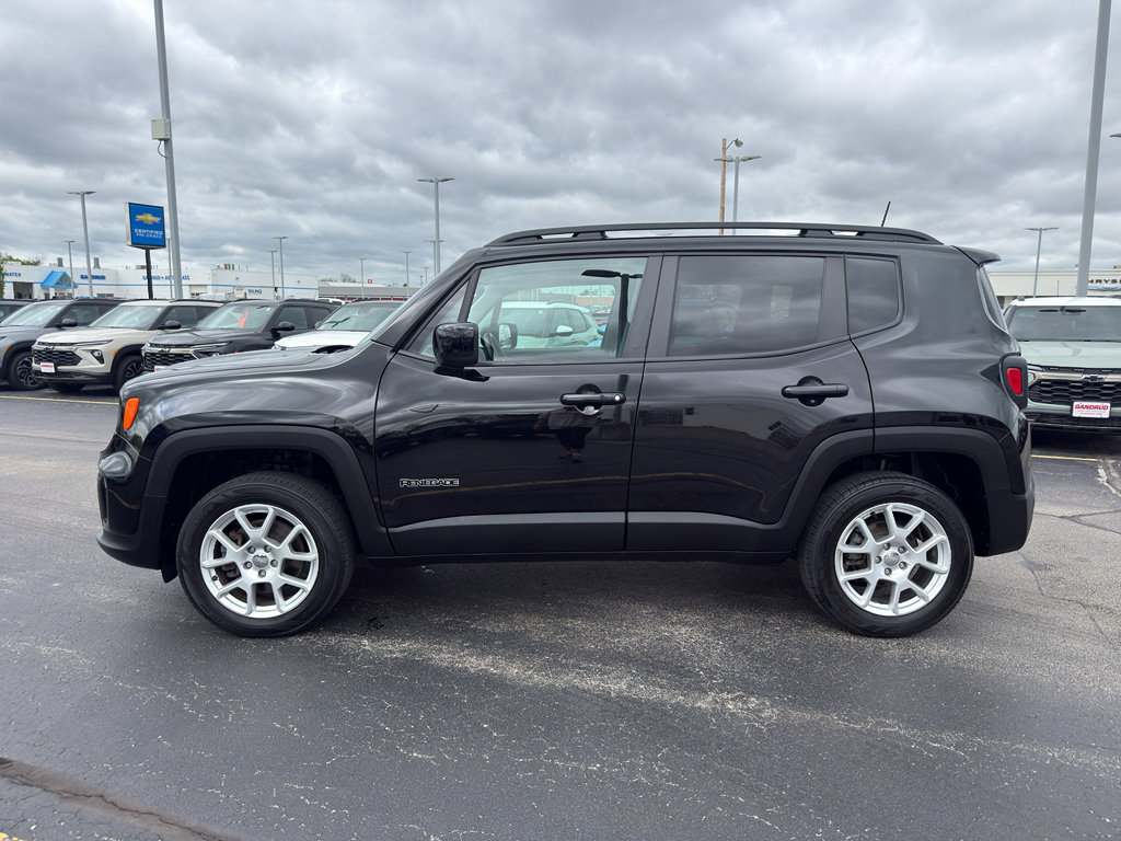 Used 2020 Jeep Renegade Latitude w/ Cold Weather Group AWD/4WD image 6