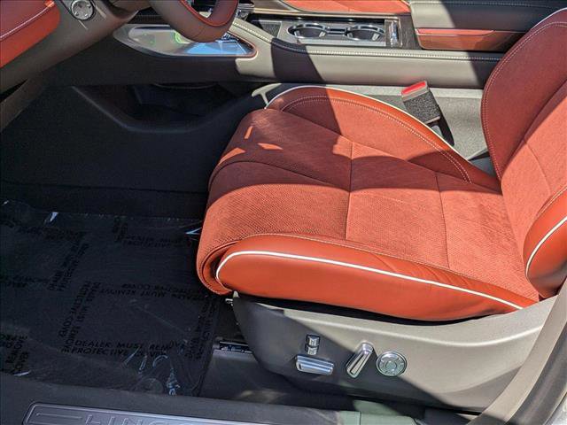 New 2025 Lincoln Nautilus Black Label image 4