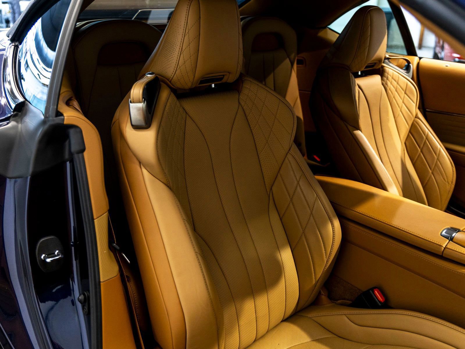 Used 2021 Lexus LC 500 Convertible image 22