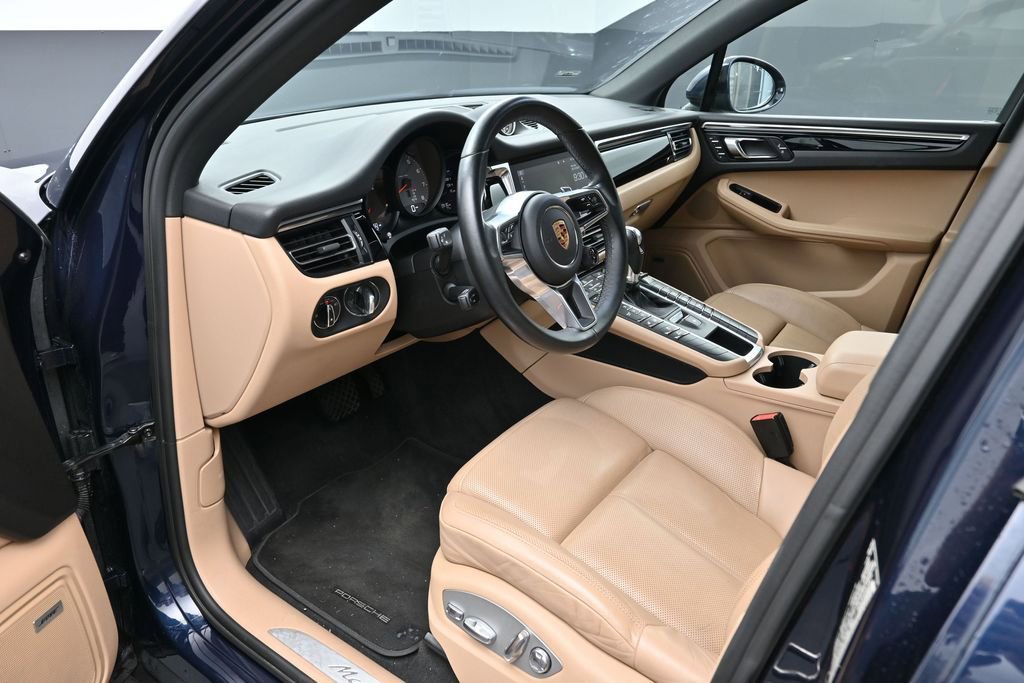 Certified 2020 Porsche Macan S AWD/4WD image 4