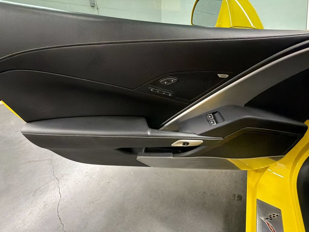 Certified 2017 Chevrolet Corvette Stingray Convertible RWD image 21