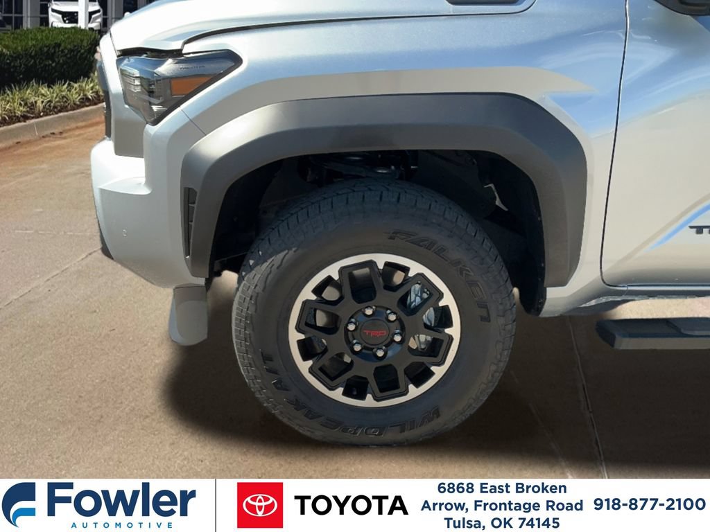 Certified 2025 Toyota Tacoma TRD Off-Road w/ TRD Off Road Upgrade Package AWD/4WD image 28