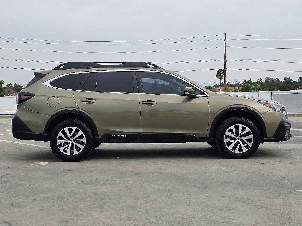 Used 2022 Subaru Outback Premium image 10