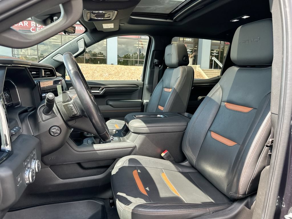 Used 2022 GMC Sierra 1500 AT4 w/ AT4 Premium Package AWD/4WD image 8