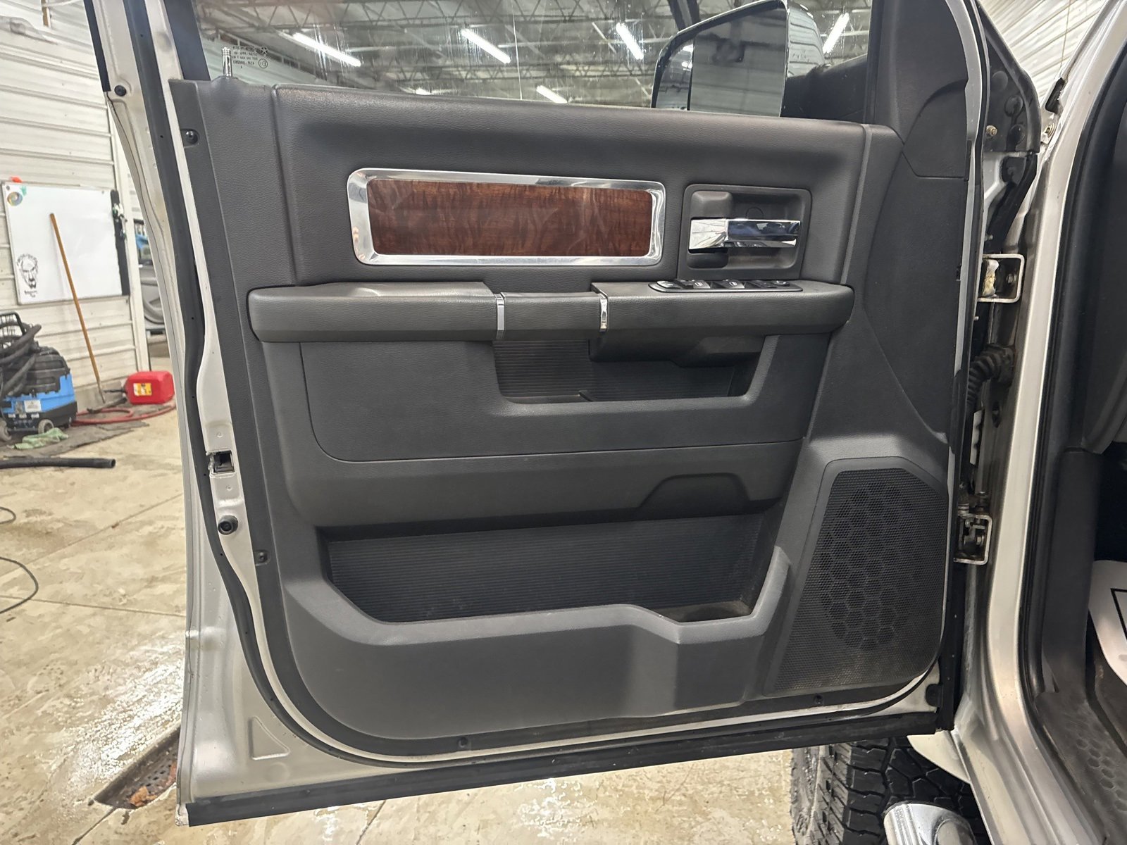 Used 2010 Dodge Ram 2500 Truck Laramie w/ Protection Group image 7