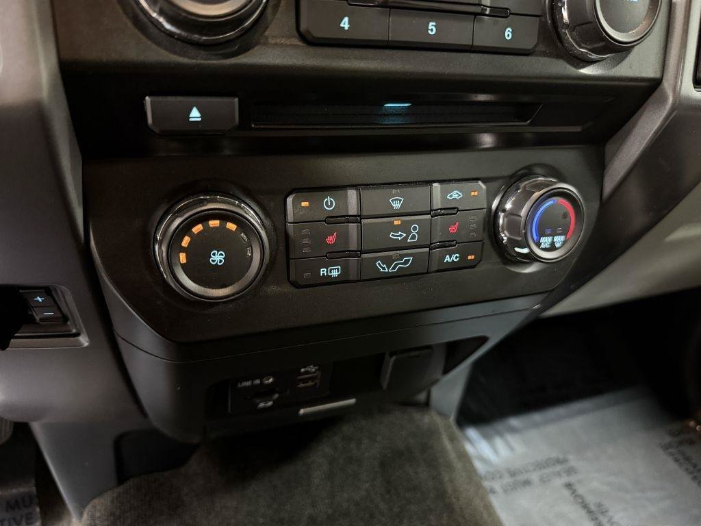 Used 2015 Ford F150 XLT w/ Equipment Group 302A Luxury AWD/4WD image 23