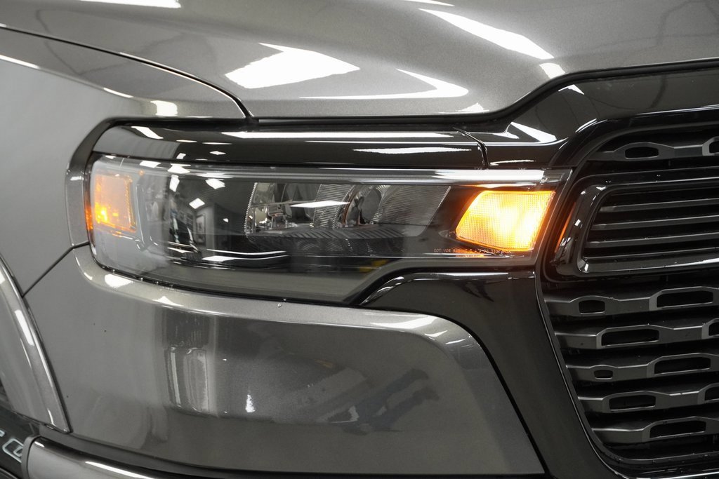 New 2026 RAM 1500 4x4 Crew Cab image 5