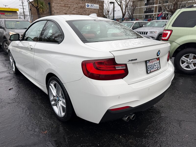 Used 2015 BMW 228i xDrive Coupe AWD/4WD image 7