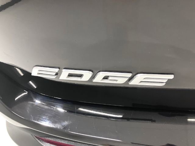 Used 2017 Ford Edge SEL image 10