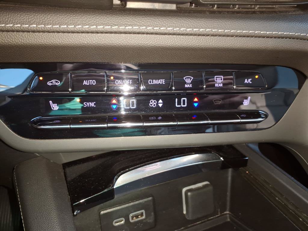 Certified 2023 Buick Envision Essence FWD image 31