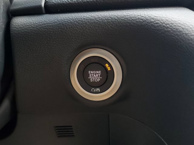 New 2027 Chrysler Pacifica Limited AWD/4WD image 34