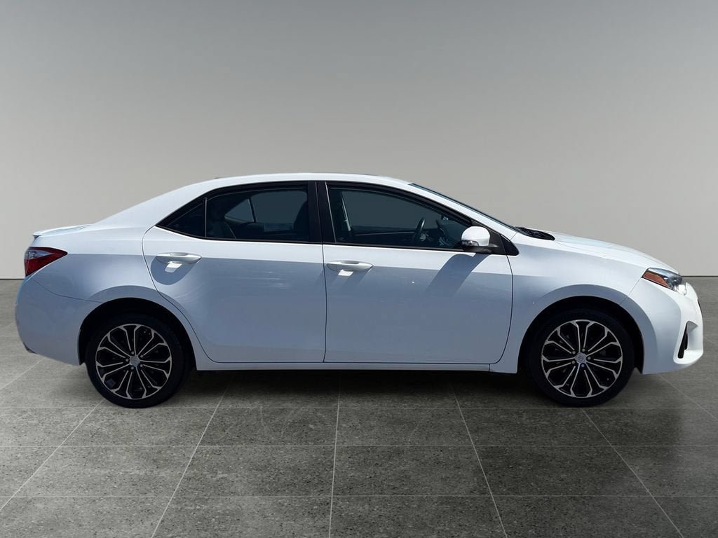 Used 2016 Toyota Corolla S Premium FWD image 11