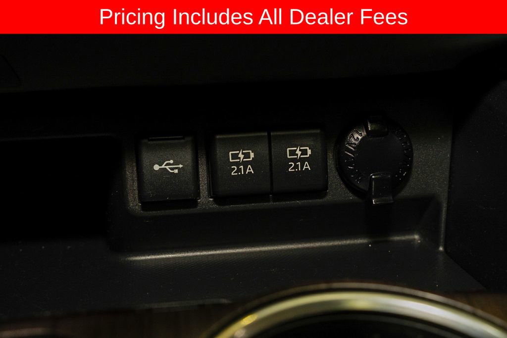Used 2021 Toyota Highlander Limited AWD/4WD image 19