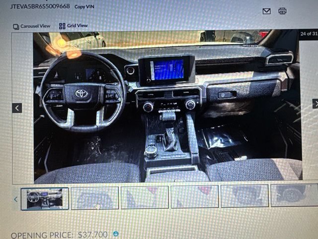 Used 2025 Toyota 4Runner SR5 AWD/4WD image 15