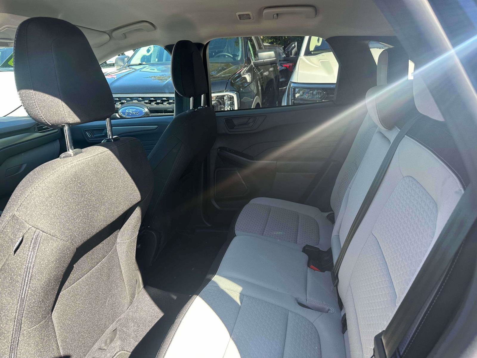 Used 2024 Ford Escape Active image 9