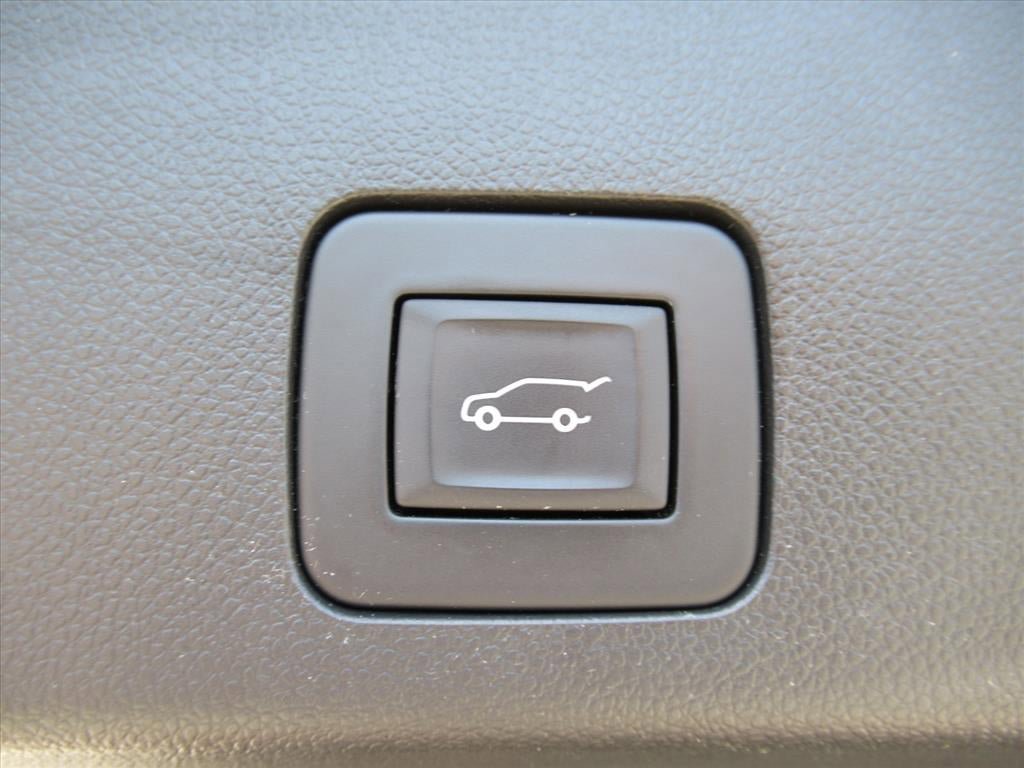 Used 2024 Buick Encore GX Avenir w/ Avenir Convenience Package AWD/4WD image 32