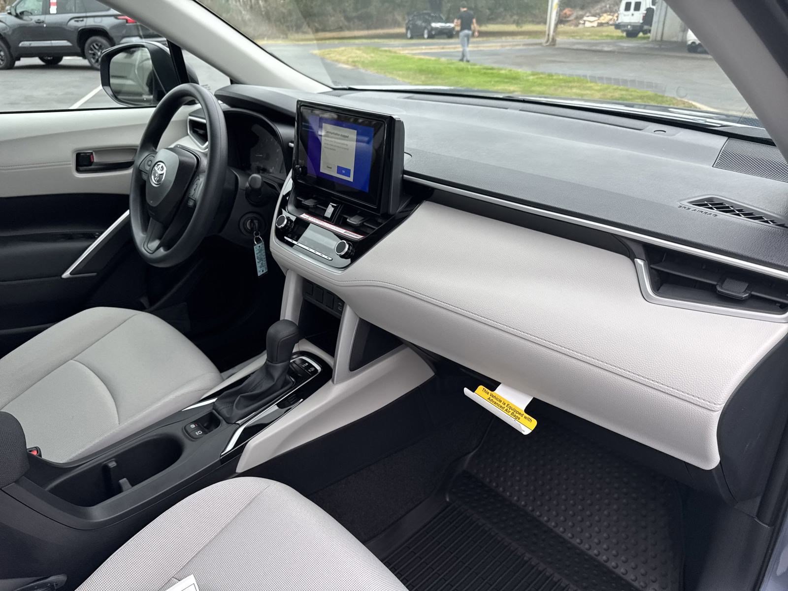 New 2025 Toyota Corolla Cross L FWD image 33