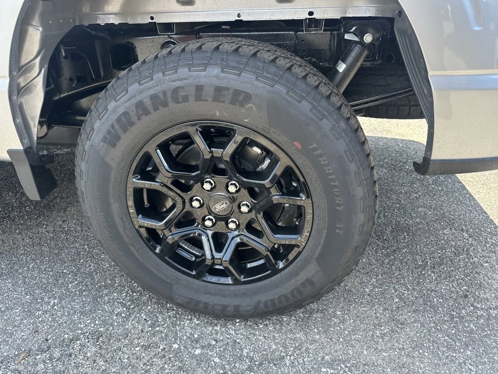 New 2025 Ford F150 XLT w/ Equipment Group 302A MID image 29