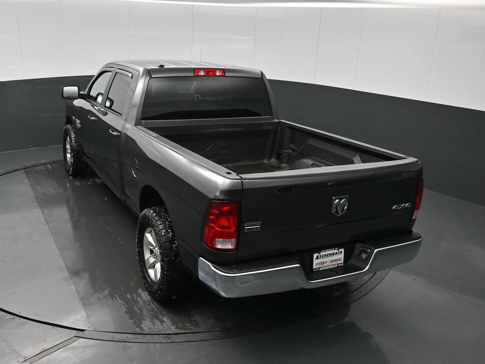 Used 2021 RAM 1500 Classic SLT image 15