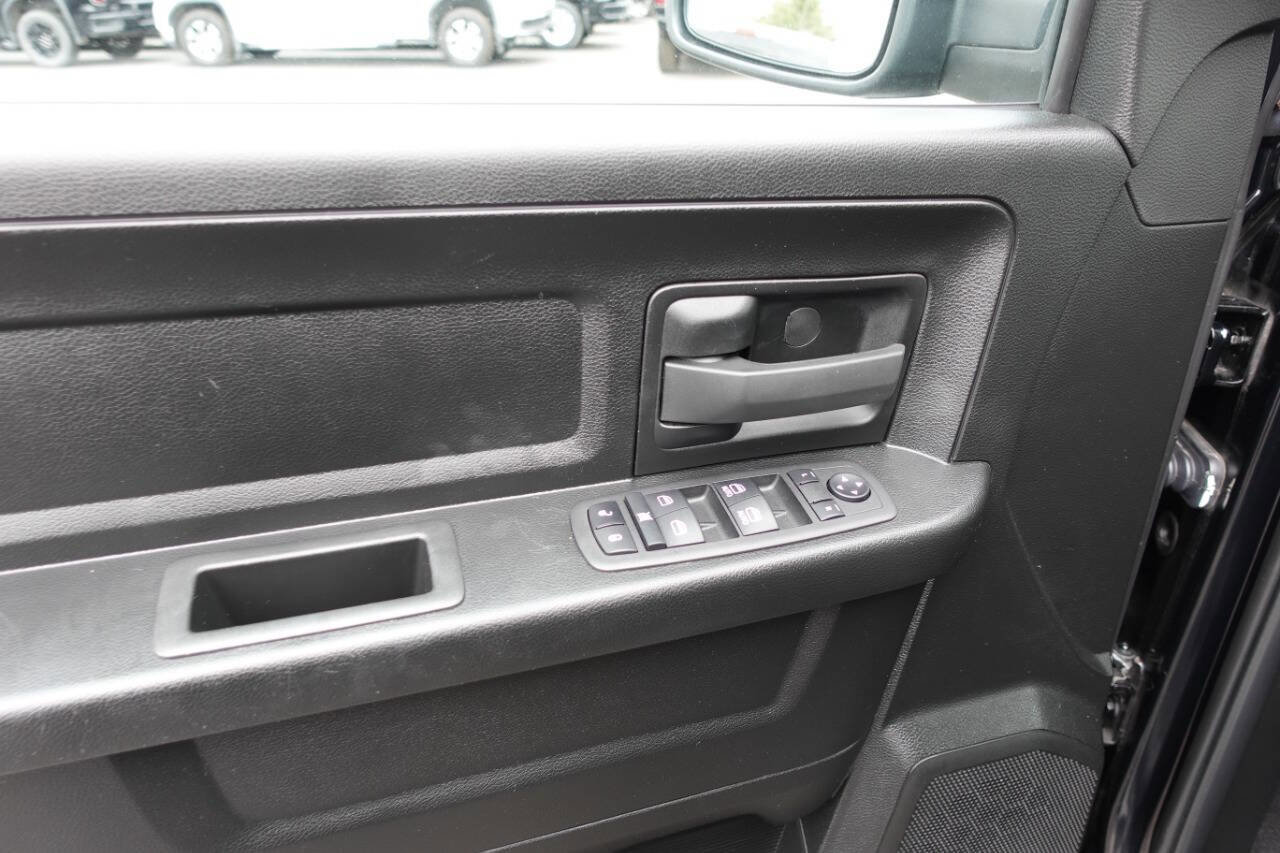 Used 2023 RAM 1500 Express w/ Wheel & Sound Group AWD/4WD image 16