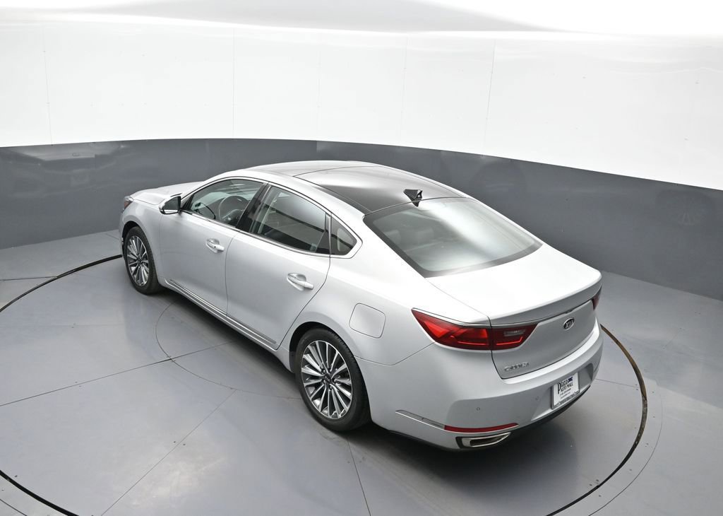 Certified 2017 Kia Cadenza Technology FWD image 39
