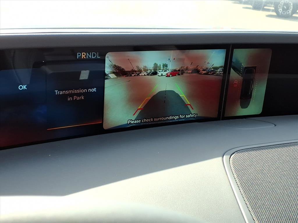 Used 2026 Lincoln Nautilus Premier w/ Equipment Group 102A image 15