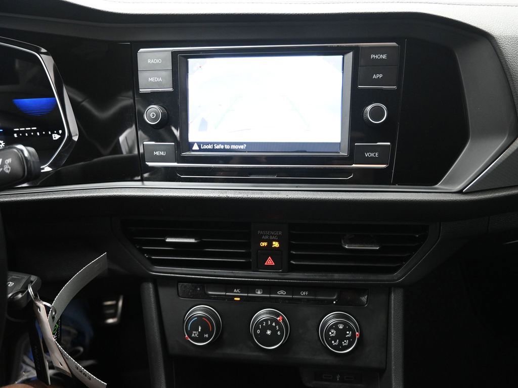Used 2023 Volkswagen Jetta Sport image 12