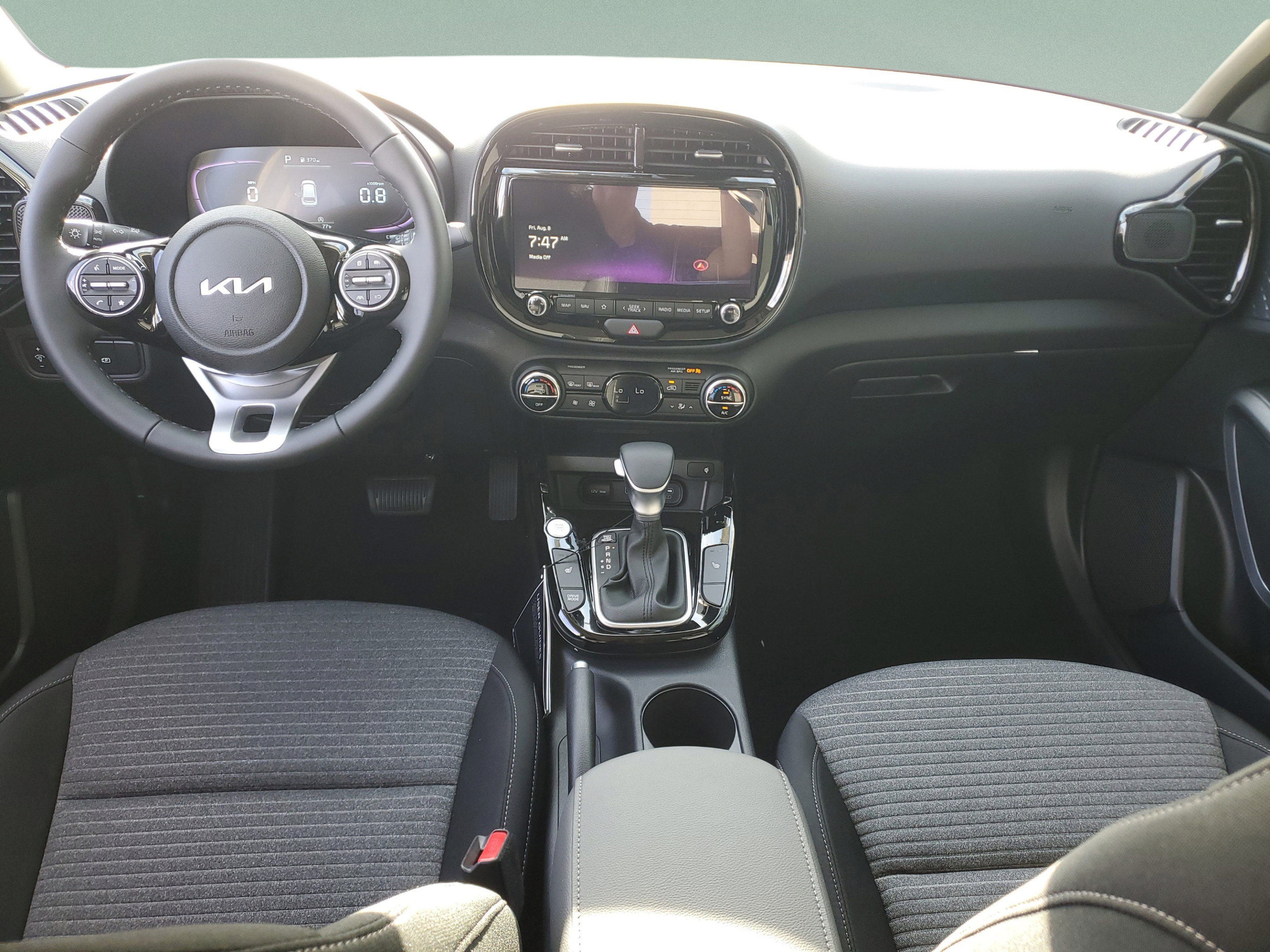 Certified 2025 Kia Soul EX FWD image 7