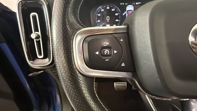 Used 2019 Volvo XC40 T5 R-Design AWD/4WD image 15
