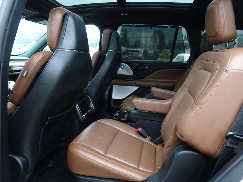Used 2023 Lincoln Aviator Grand Touring w/ Equipment Group 301A AWD/4WD image 15