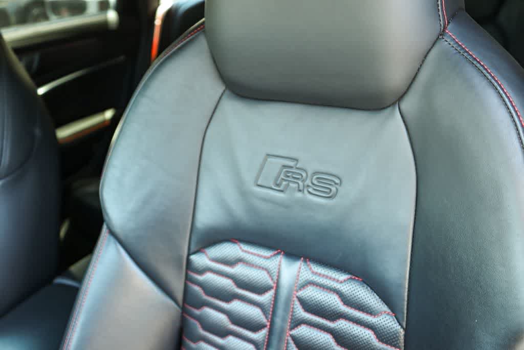 Used 2022 Audi RS 6 w/ Carbon Optic Package AWD/4WD image 25