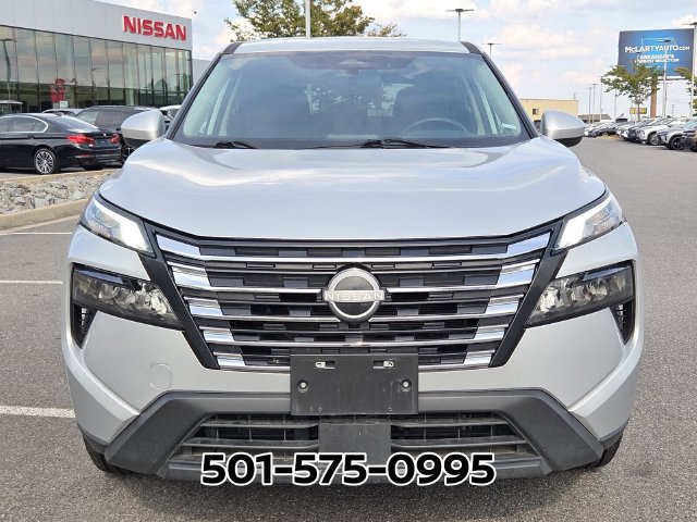 Used 2024 Nissan Rogue SV FWD image 6
