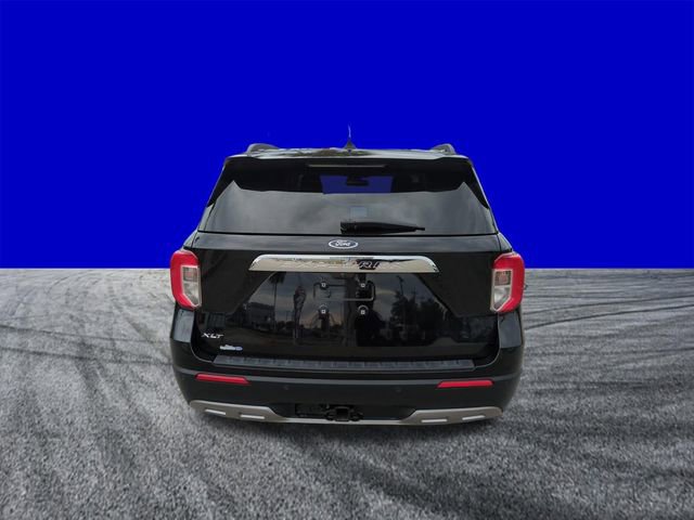 Certified 2023 Ford Explorer XLT w/ Equipment Group 202A RWD image 5