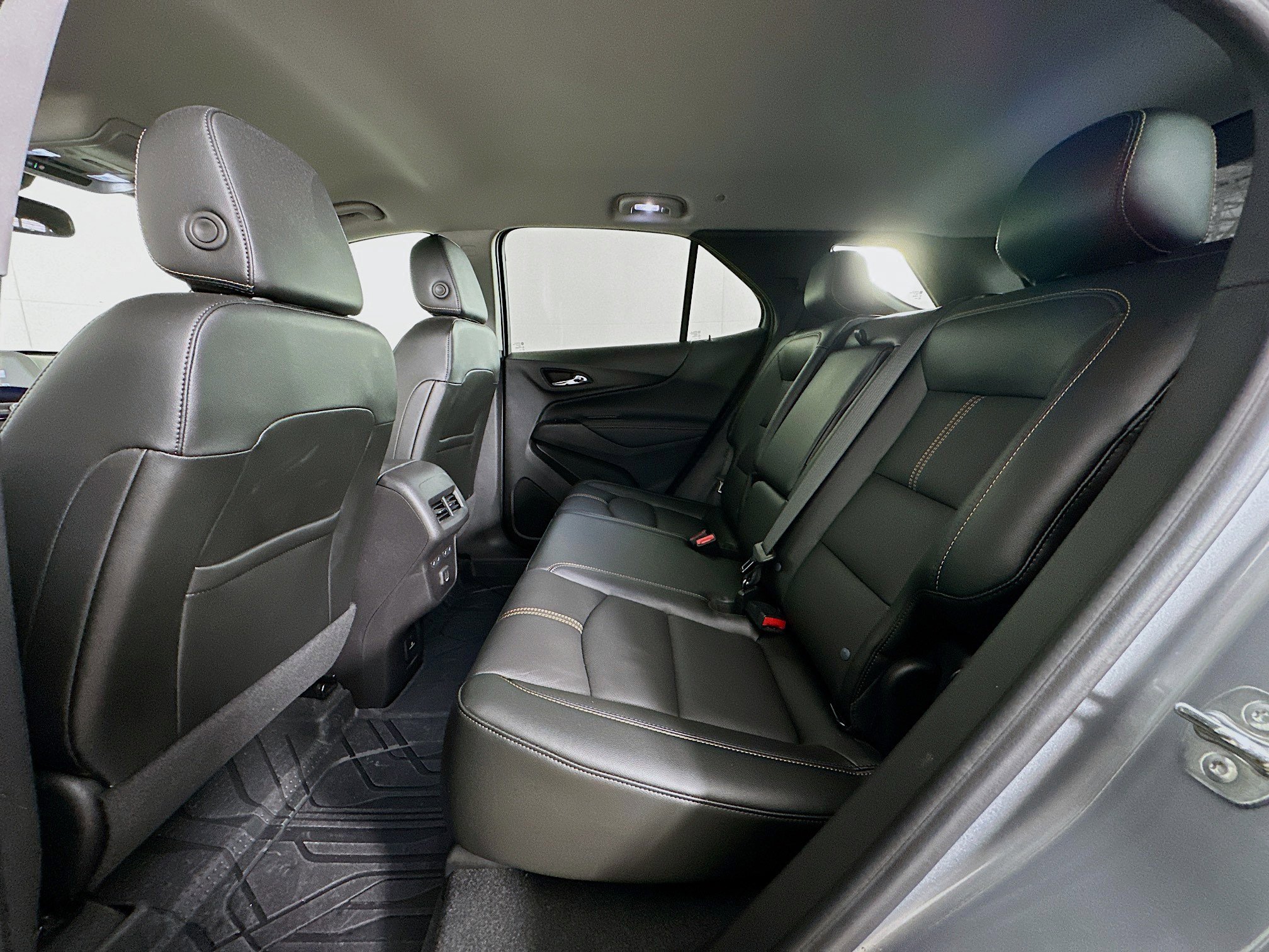 Used 2024 Chevrolet Equinox Premier image 26