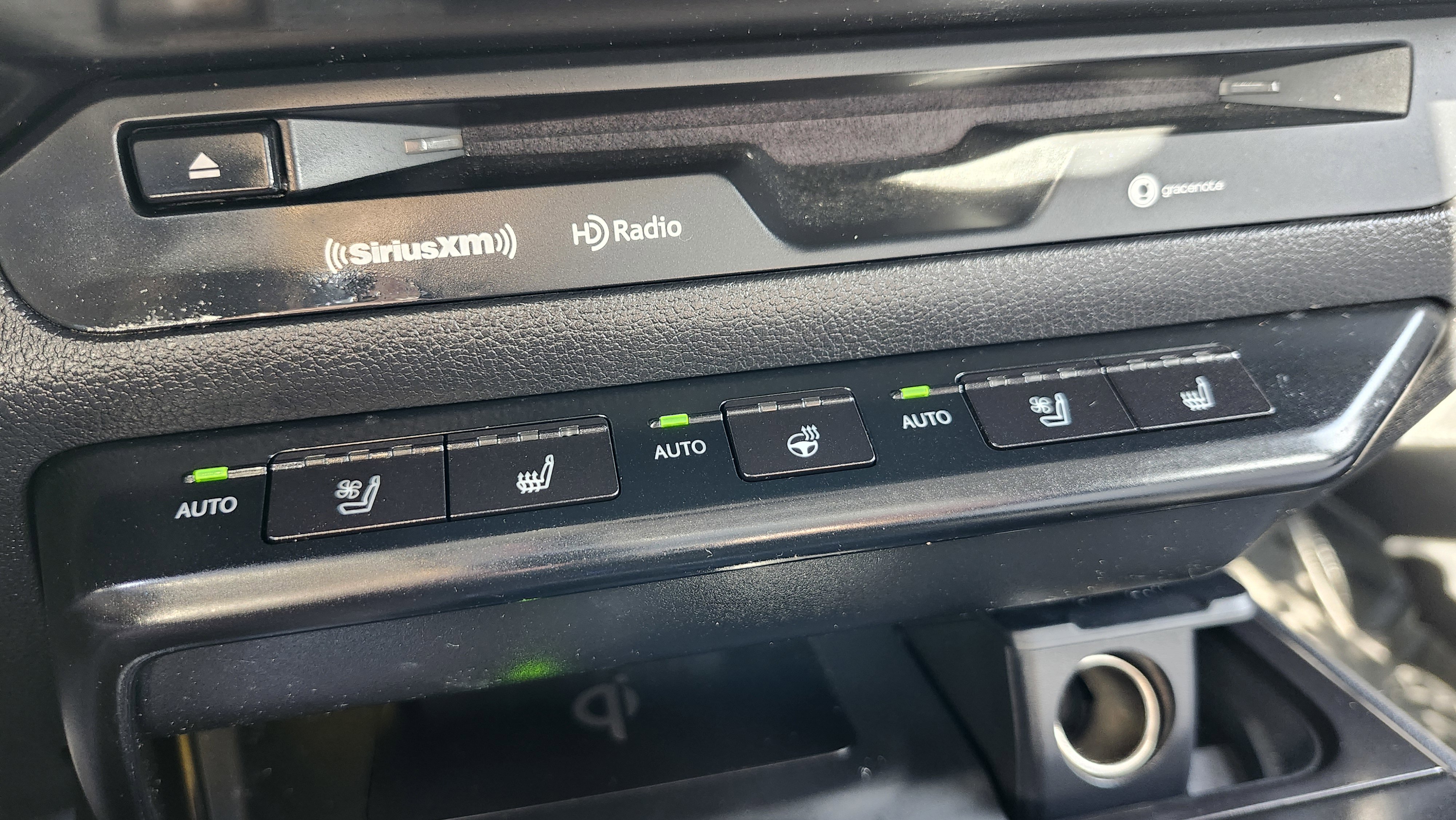 Used 2022 Lexus UX 250h w/ Premium Package image 9