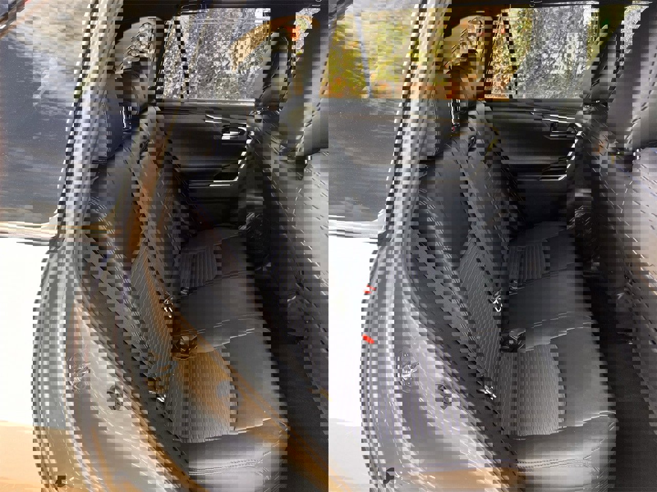 Used 2019 Toyota RAV4 XSE image 29