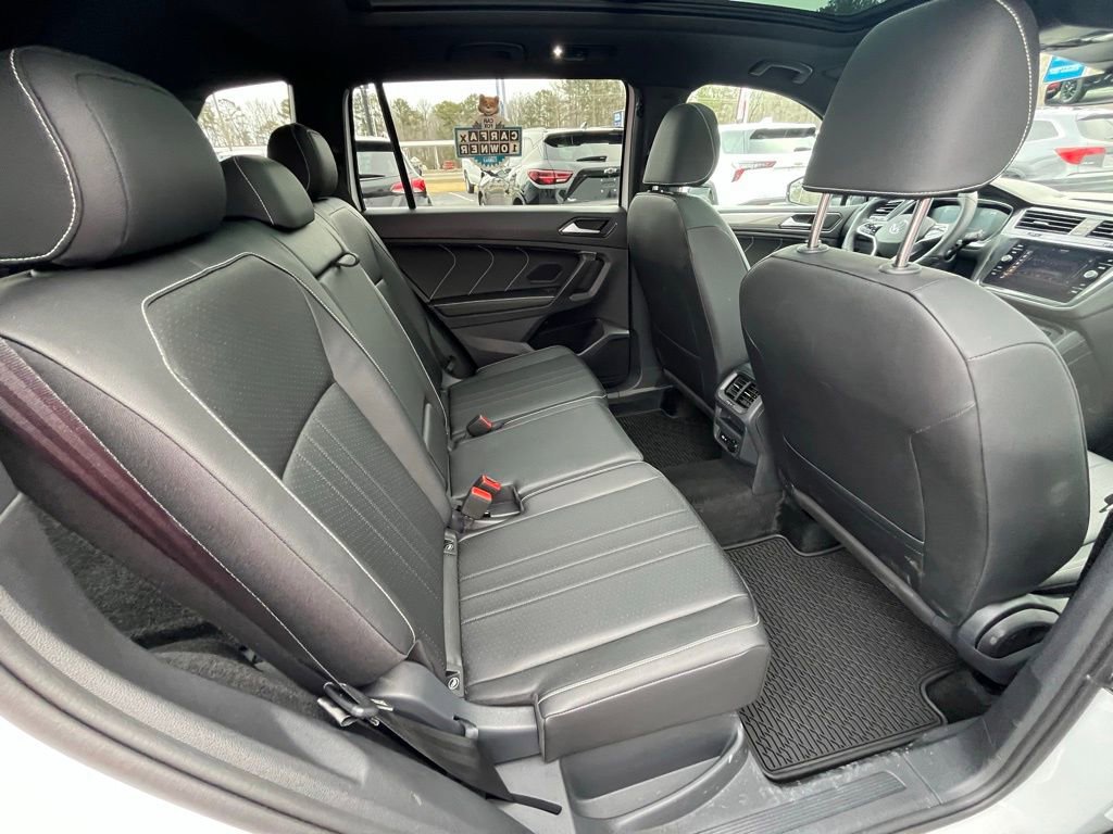 Used 2024 Volkswagen Tiguan SE R-Line image 15
