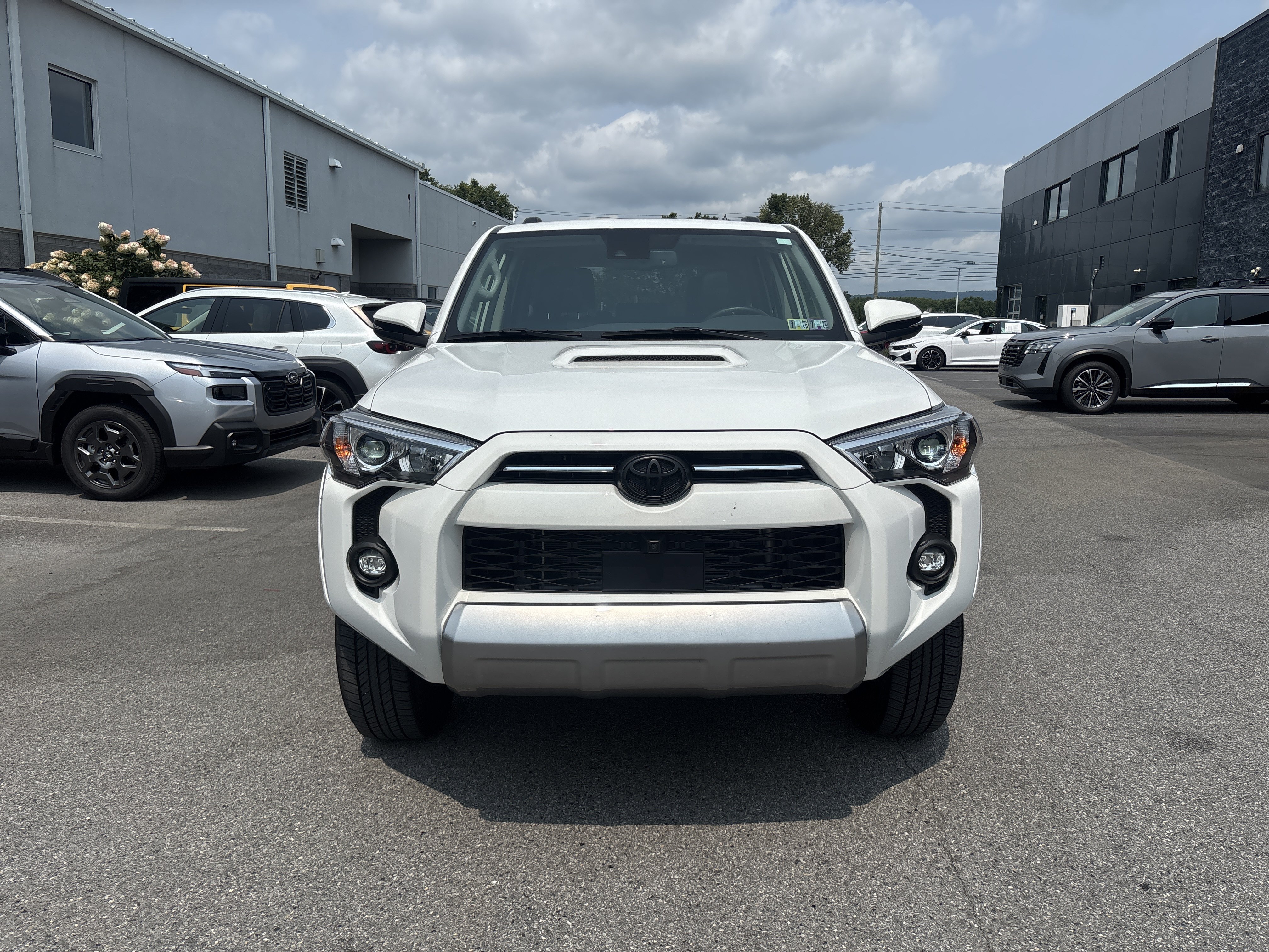 Used 2024 Toyota 4Runner TRD Off-Road Premium w/ Off Road Premium Plus Package AWD/4WD image 15