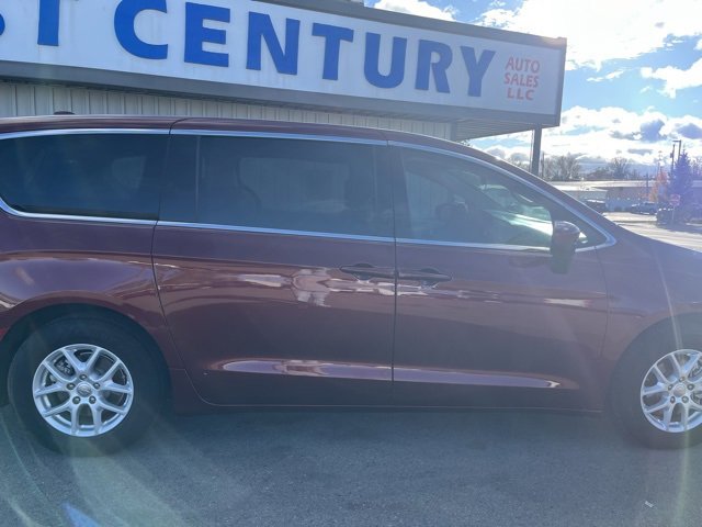Used 2018 Chrysler Pacifica LX image 22