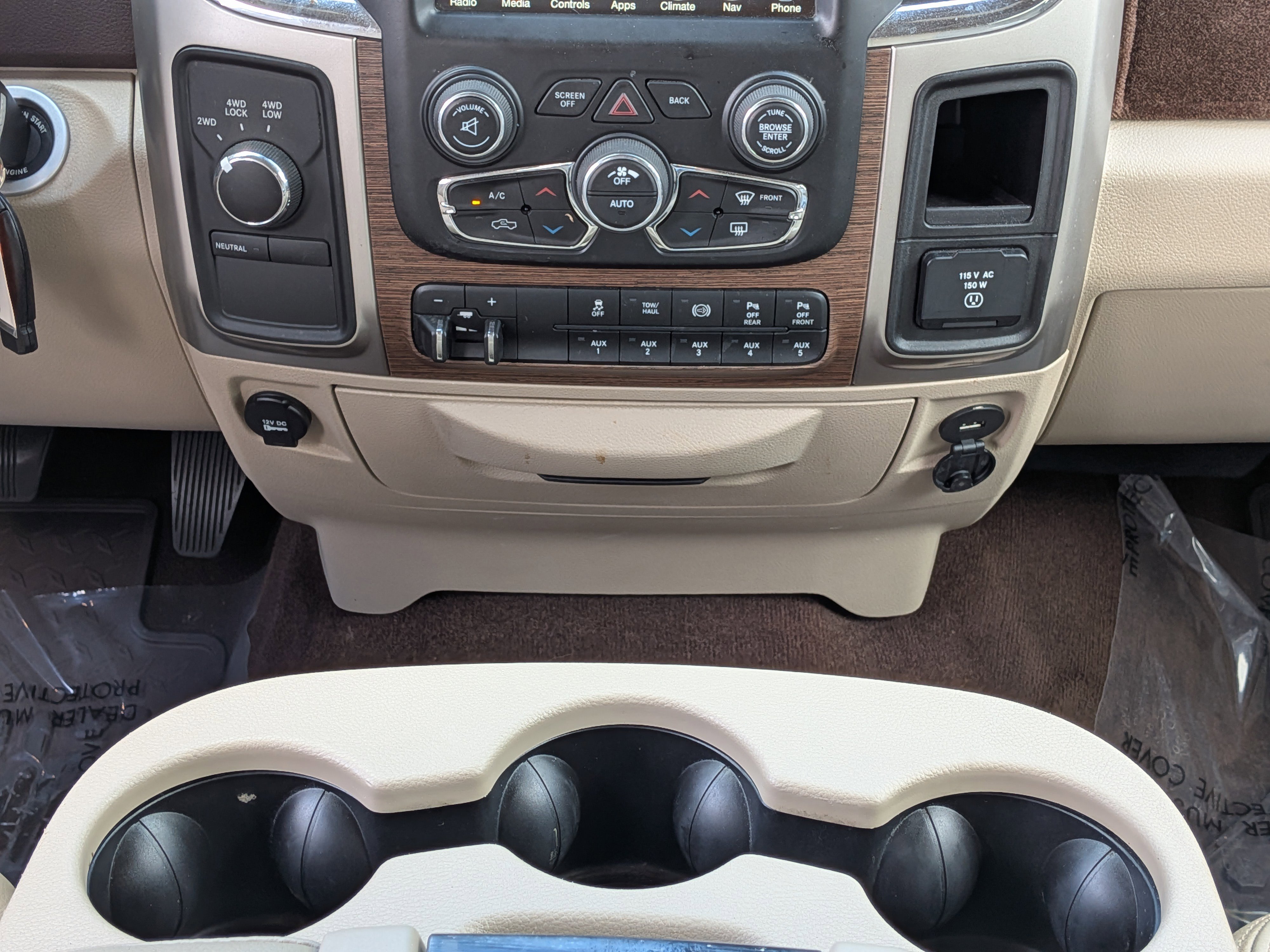 Used 2017 RAM 3500 Laramie image 19