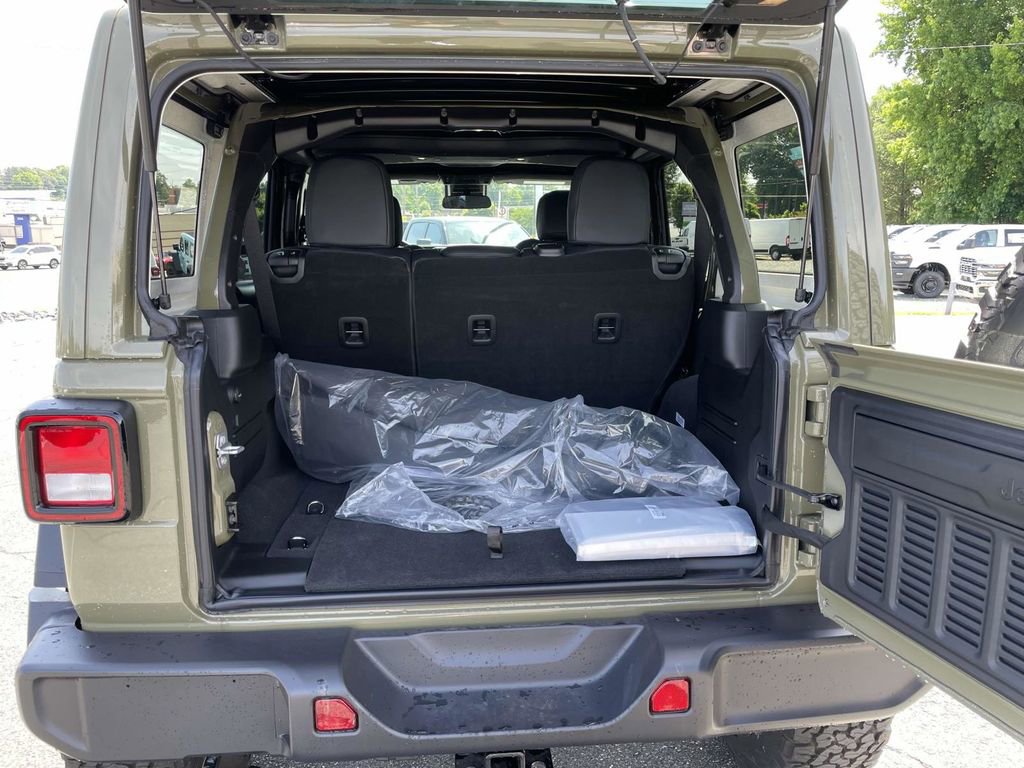 New 2025 Jeep Wrangler Unlimited Sport image 39