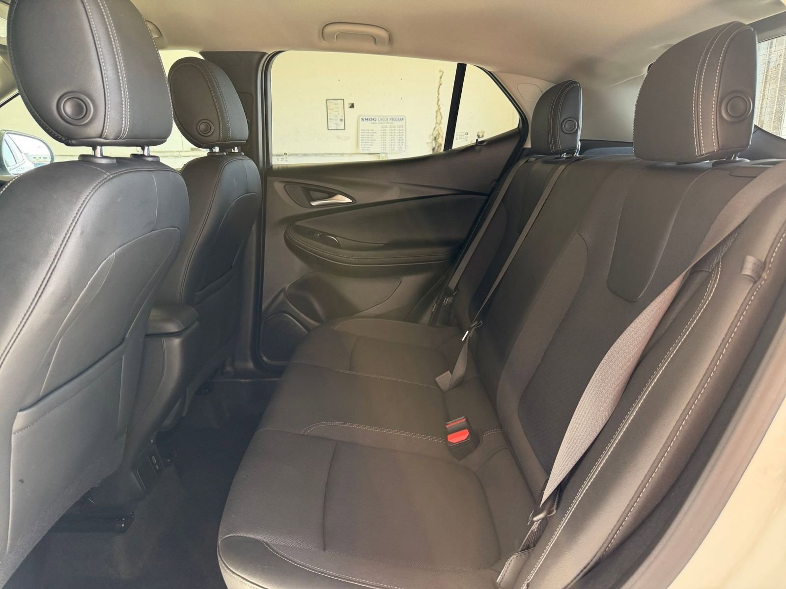 Used 2025 Buick Encore GX Preferred image 23