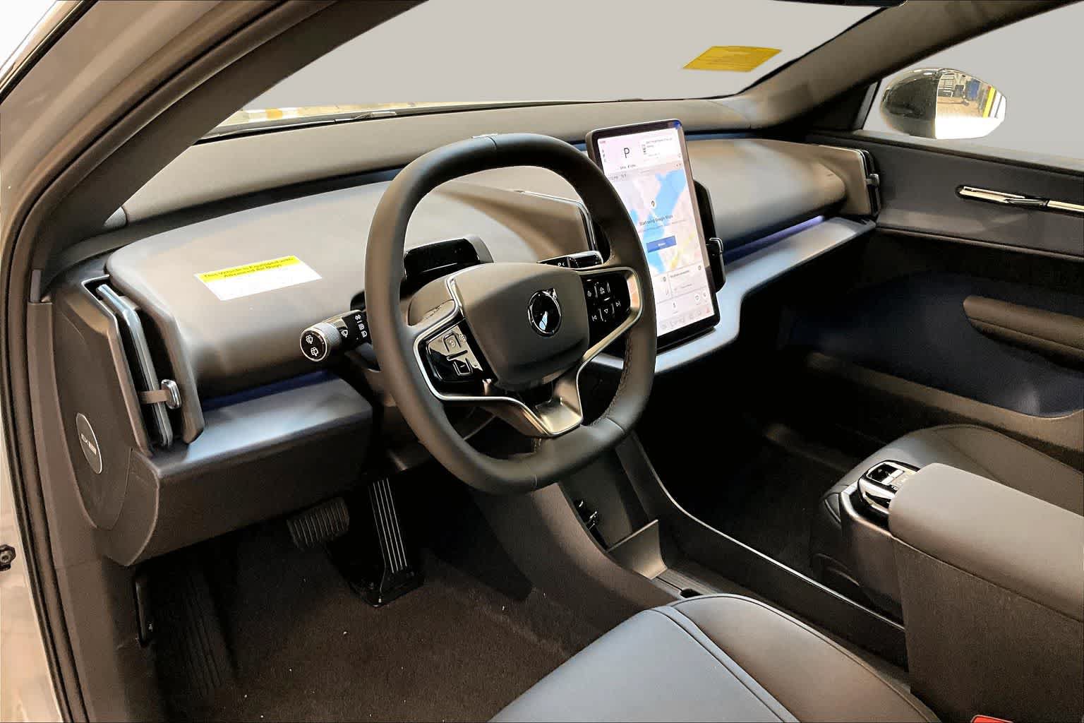 New 2026 Volvo EX30 Plus w/ Protection Package Premier AWD/4WD image 9