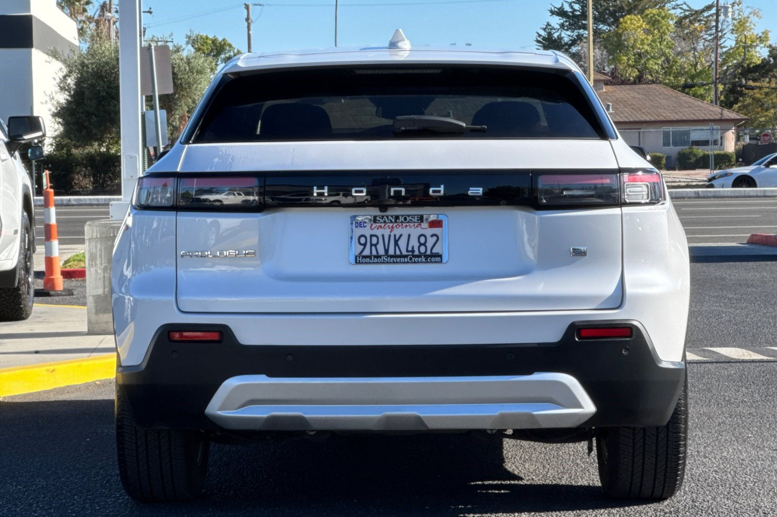Used 2024 Honda Prologue EX image 10