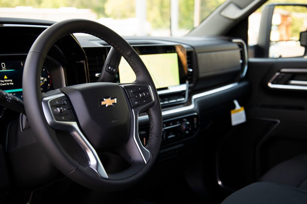 New 2026 Chevrolet Silverado 3500 LT AWD/4WD image 17