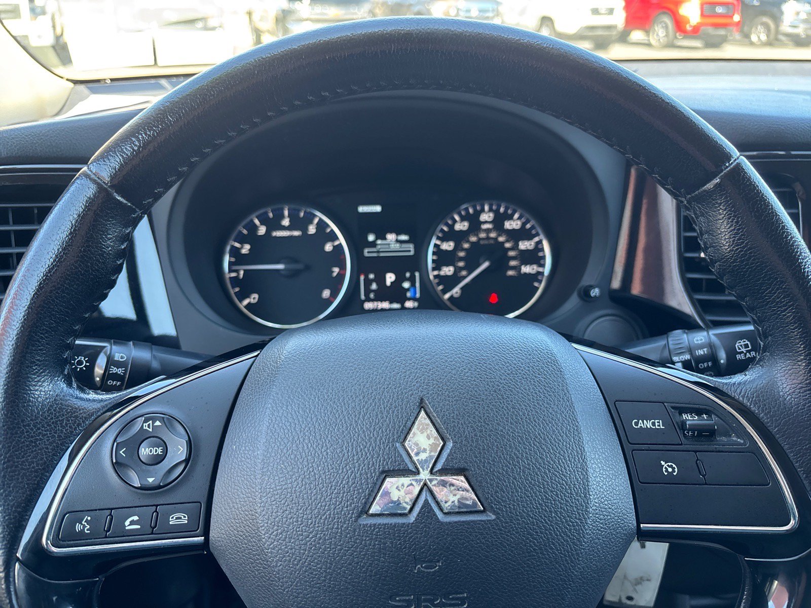 Used 2016 Mitsubishi Outlander SE AWD/4WD image 24