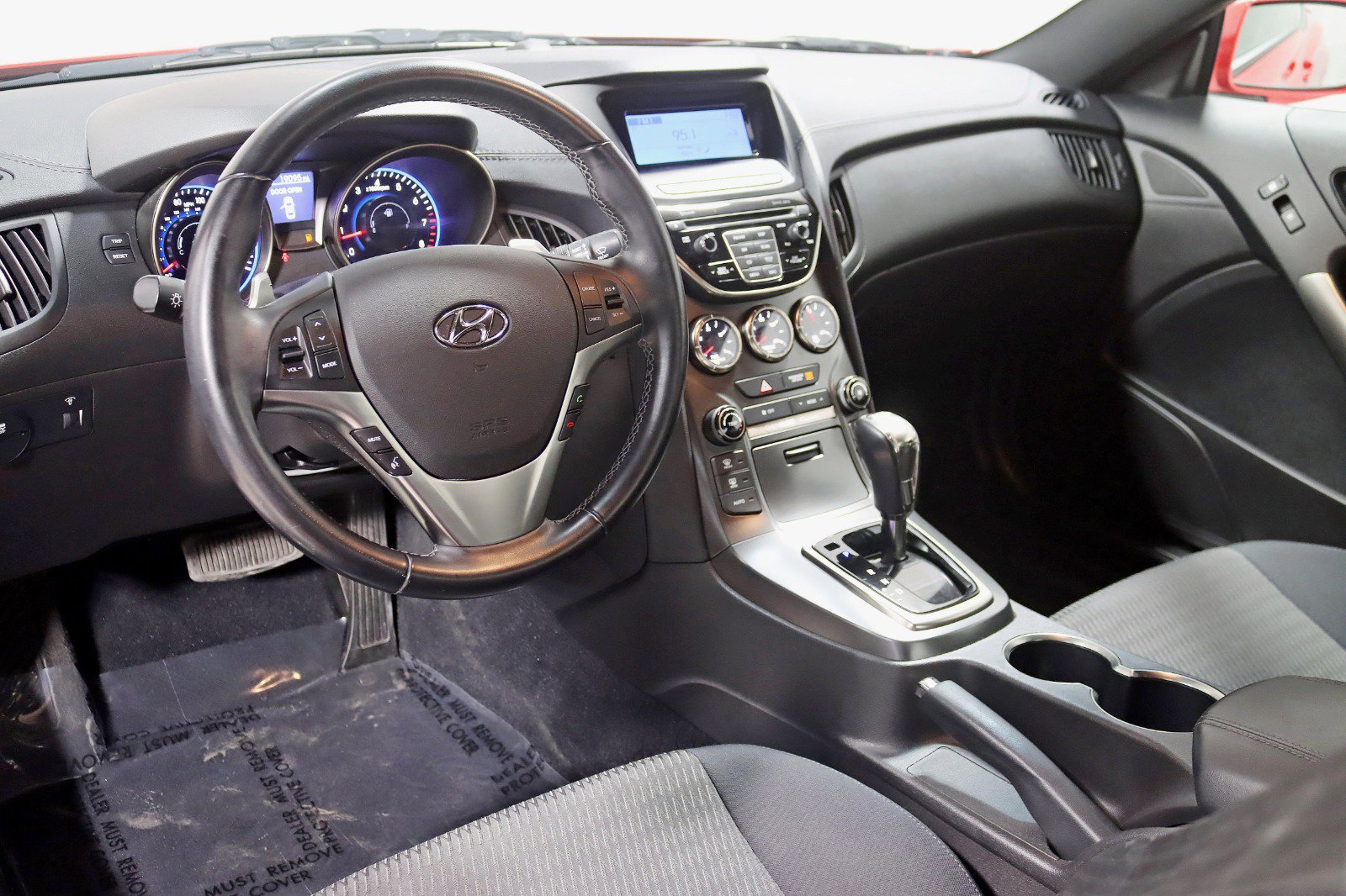 Used 2015 Hyundai Genesis 3.8 image 14