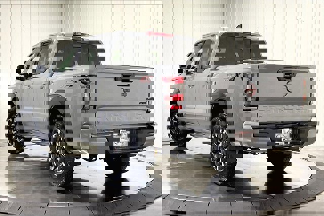 Used 2024 Nissan Frontier PRO-4X w/ Off-Road Protection Package image 12